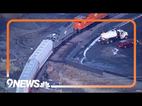 Train derails in northern Colorado