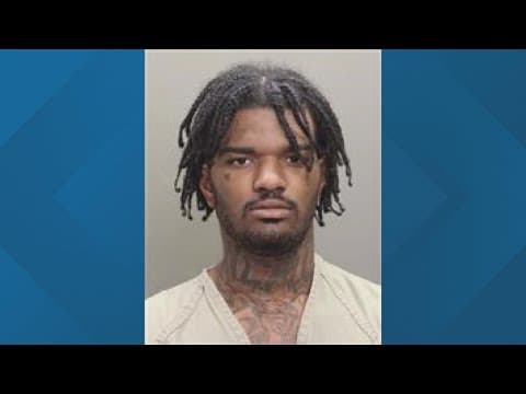 19-year-old arrested after 2 men killed in King-Lincoln Bronzeville neighborhood shooting