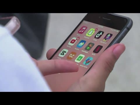 New cellphone rules taking effect this school year in Florida