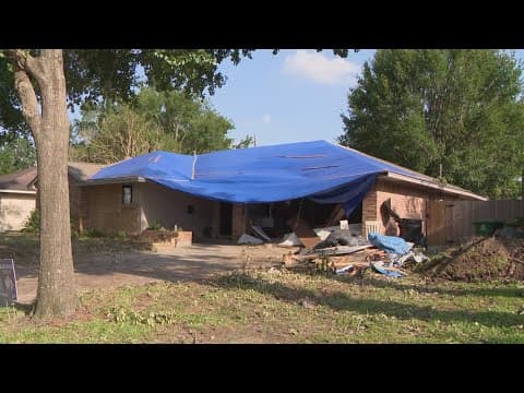 Houston storm aftermath: Lazybrook, Timbergrove residents remain without power days after storm