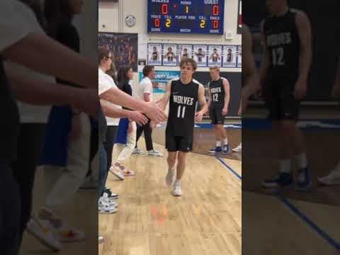 Top 10 volleyball matchup at Grandview