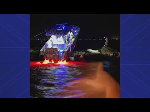 USCG: 3 hospitalized, 2 missing after boat crashes into Galveston jetties