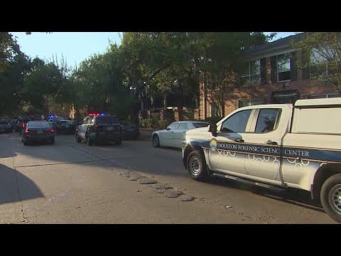 Gunman on the run after woman found dead in Meyerland apartment, Houston police say