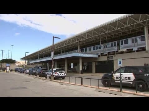 4 people shot and killed on train in Chicago, Labor Day morning