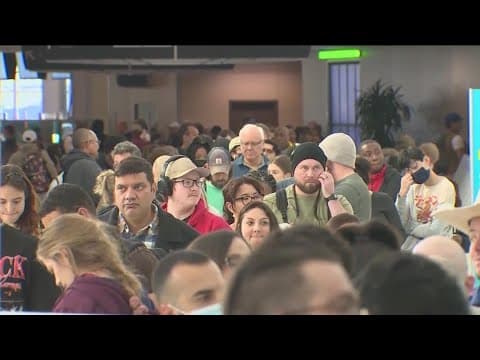 Southwest flight cancellations snowball into Thursday