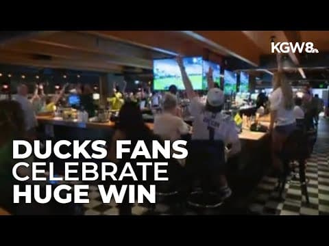 Ducks fans celebrate as No. 6 Oregon beats No. 3 Penn State 30-24 in 2OT thriller