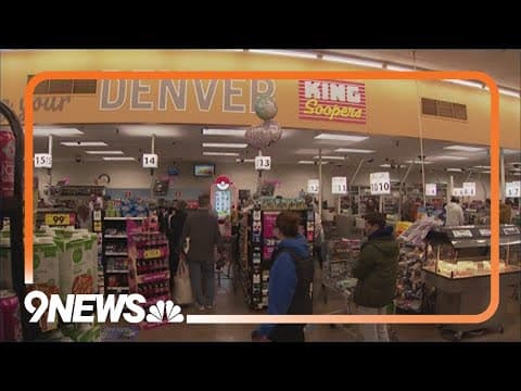 Shoppers rush to grocery stores ahead of snow storm