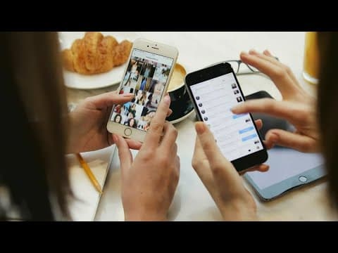 Families signing viral pledge to keep kids off smartphones until 8th grade