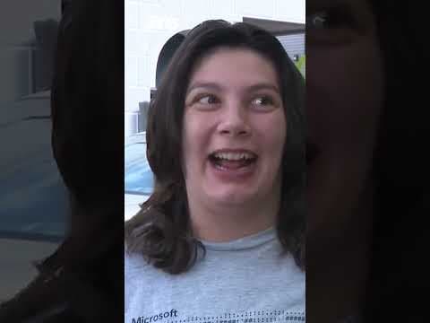 Fake "free" sign causes chaos at Portland furniture warehouse