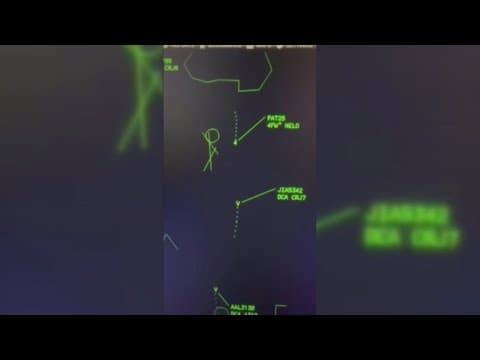 Flight radar from air traffic control show the crash between a passenger plane and military helicopt