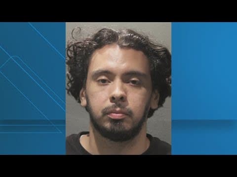 Former Arlington high school, elementary school instructional assistant arrested for 'innapropriate