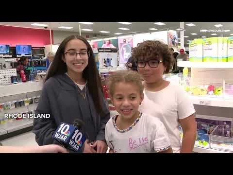 Swifties line up early for release of Taylor Swift's 'Life of a Showgirl'