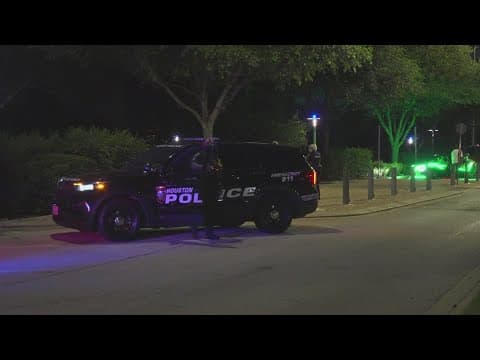 Teen in shot multiple times in shootout near Eleanor Tinsley Park: HPD