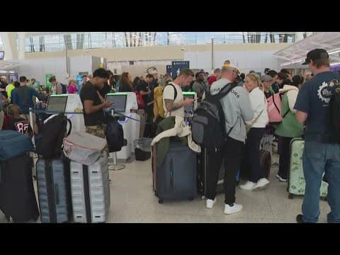 Airlines and businesses still reeling from global IT outage I Noon Team Coverage