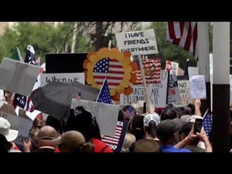 Thousands participate in 'No Kings' protests across North Texas