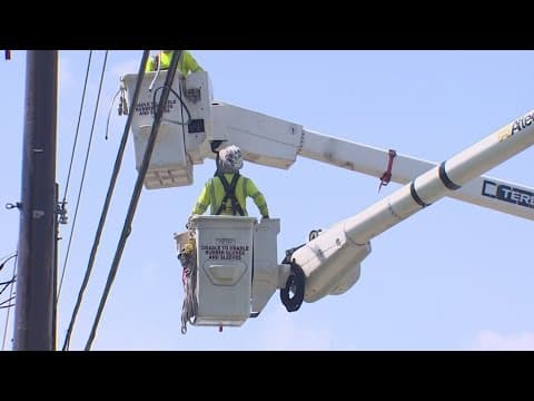 Centerpoint donates backup generator to Harris County Community Center