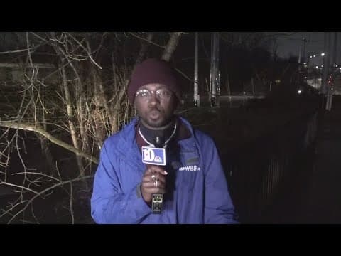 Water levels beginning to rise in Knoxville amid potential flooding