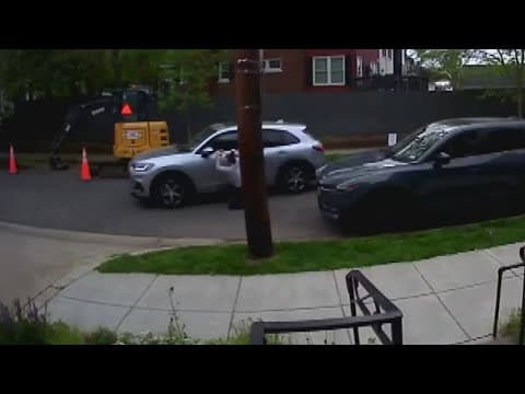 Teens steal pregnant woman's car, she jumps on it to stop them