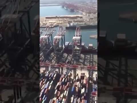 Trump Agrees to Pause Tariffs on Mexico, Canada Imports