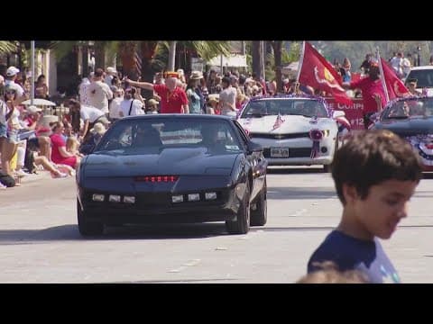 Crowds gather in Coronado for annual Independence Day parade