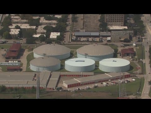 Security guard shoots man who threatened him with a metal pipe, Houston police say