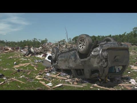 Severe weather devastates parts of the Midwest