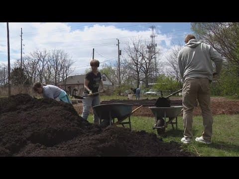 Purdue Polytechnic launches new on-campus farm | Inspiring Indiana