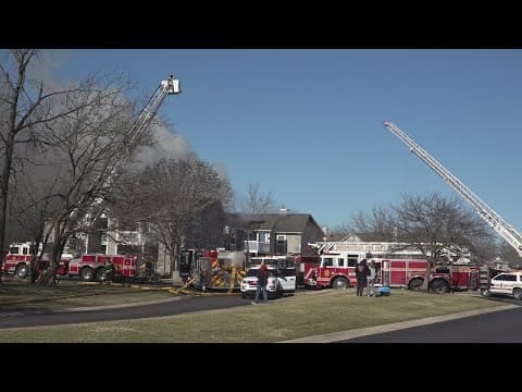 18 people displaced after south Indianapolis apartment complex fire