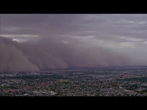 Massive dust storm sweeps through Arizona