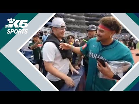 Mariners fans celebrate big game 2 win