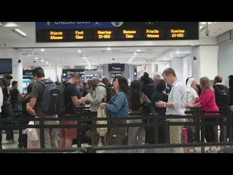 Potential government shutdown could impact holiday travel
