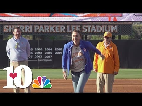 Tennessee softball celebrates career of LVFL Monica Abbott