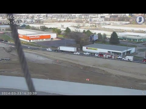 Deadly motorcycle crash kills 1 on Indy's north side