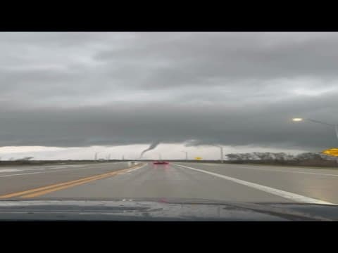 KHOU 11 Team Coverage: Strong storms cause damage in Southeast Texas