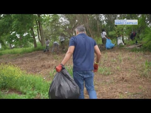Volunteers spend their Saturday cleaning up Moody Park in annual 'Trash Bash'