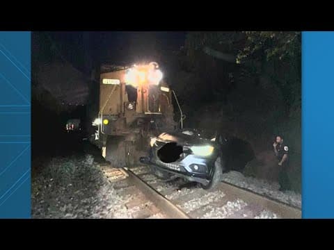 Car hit by train in Bladensburg, 2 injured
