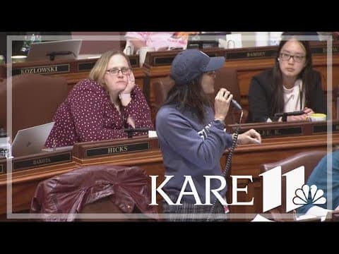 Minnesota lawmaker sings in education debate