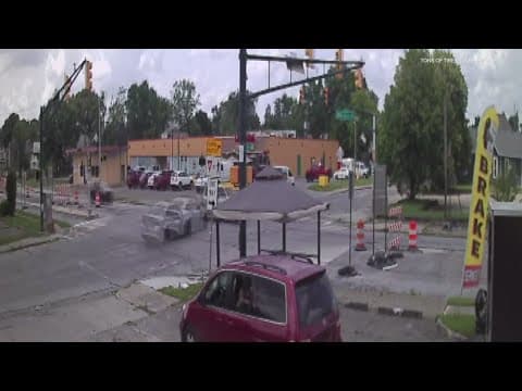 Surveillance video shows crash that injured 8 at New York and State streets