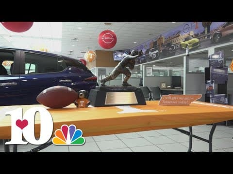 Heisman trophy arrives in Knoxville