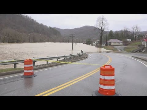 Flooding shuts down Pineville after heavy rain