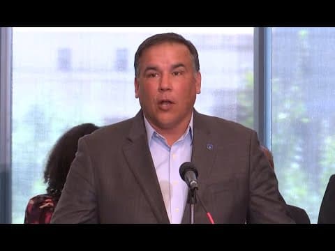 Mayor Andrew Ginther addresses Columbus teacher strike