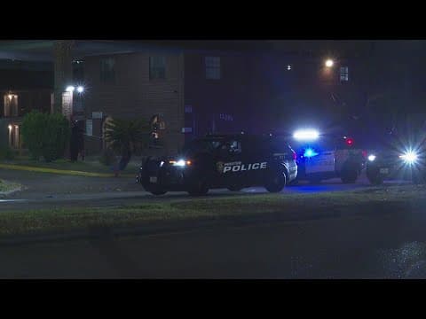 HPD: Gunman on the run after shooting man several times outside of hotel in SW Houston