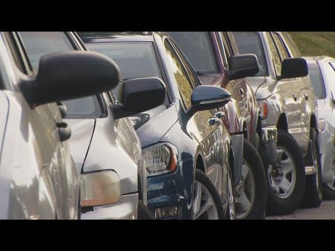 Encinitas considers a new parking permit system for residential areas