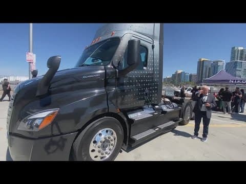 EV Fleet Day spotlights big rigs, buses, delivery and cargo trucks