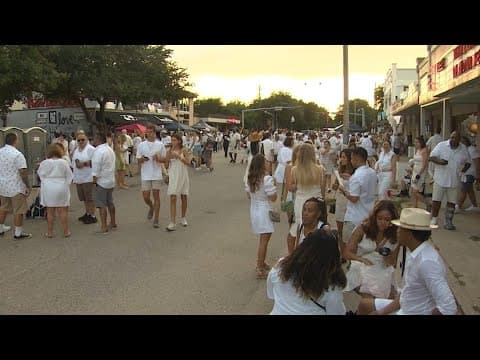 Thousands celebrate 'White Linen Night' in Houston's Heights