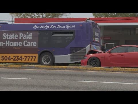 Stolen car crashes into RTA bus after police chase in New Orleans East