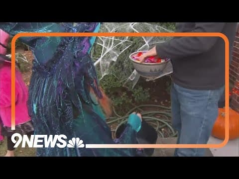 Proper etiquette while trick-or-treating