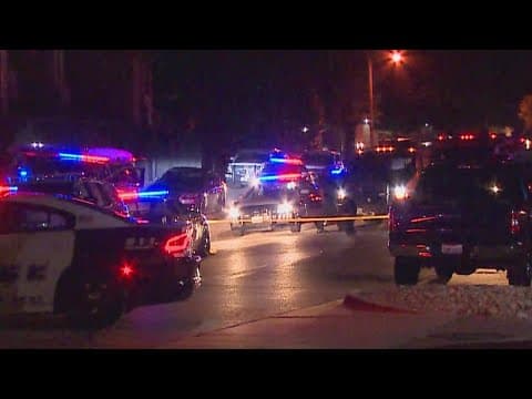 Dallas police in standoff with barricaded man