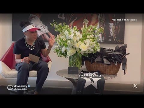 Here is what Beyoncé sent to South Carolina coach Dawn Staley