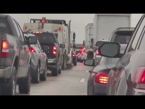Man sits in Houston traffic for 6 hours due to crash on icy Hardy Toll Road